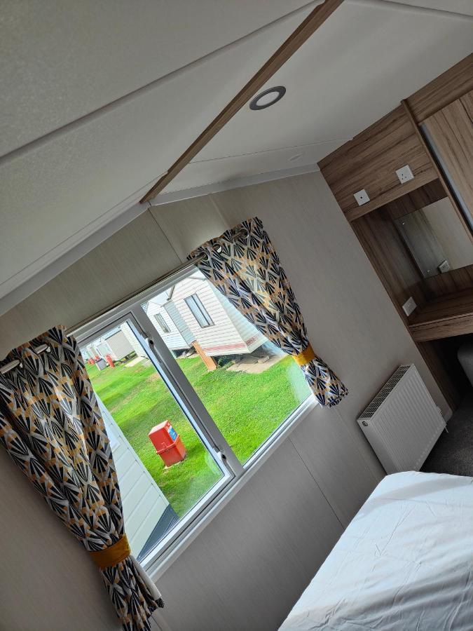 J6 Static Caravan, Fairway Holiday Park Sandown Exteriör bild