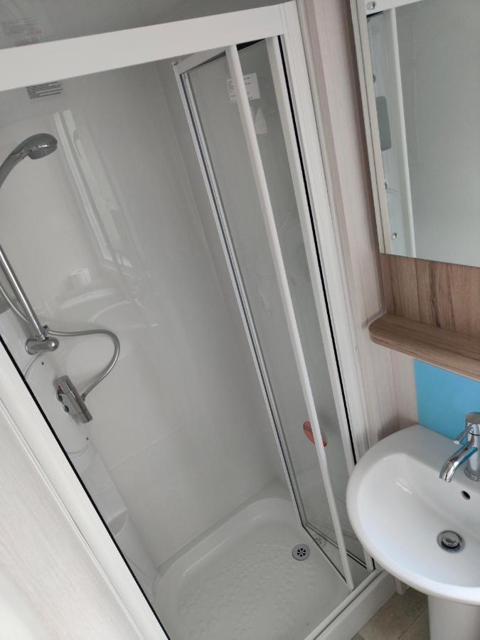 J6 Static Caravan, Fairway Holiday Park Sandown Exteriör bild