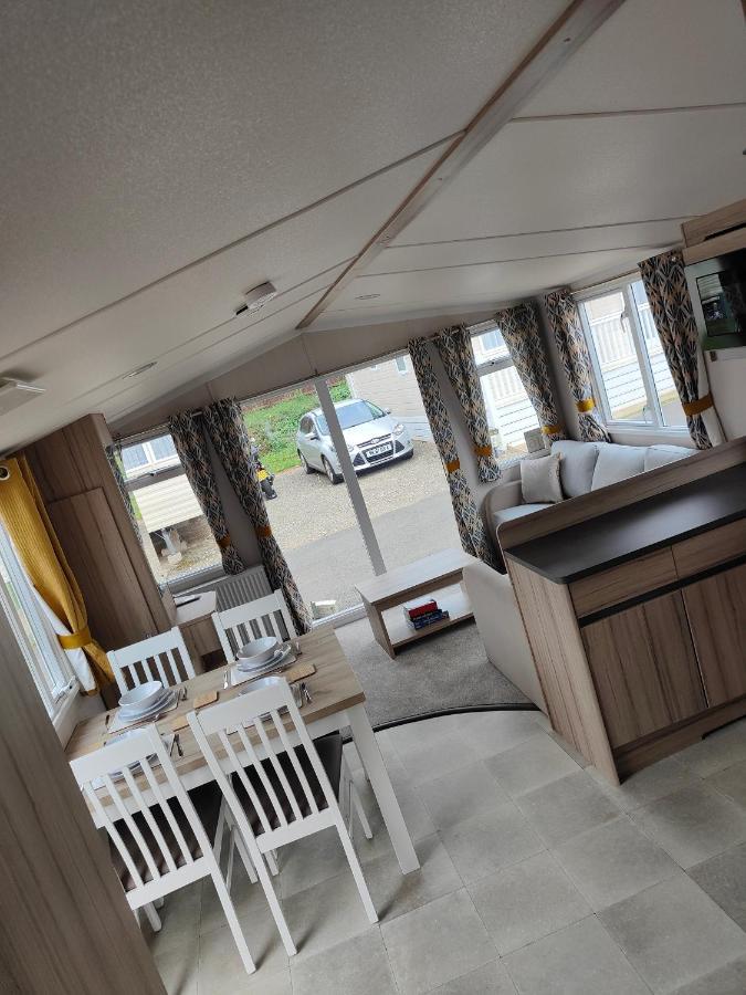 J6 Static Caravan, Fairway Holiday Park Sandown Exteriör bild