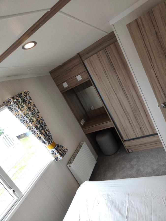 J6 Static Caravan, Fairway Holiday Park Sandown Exteriör bild
